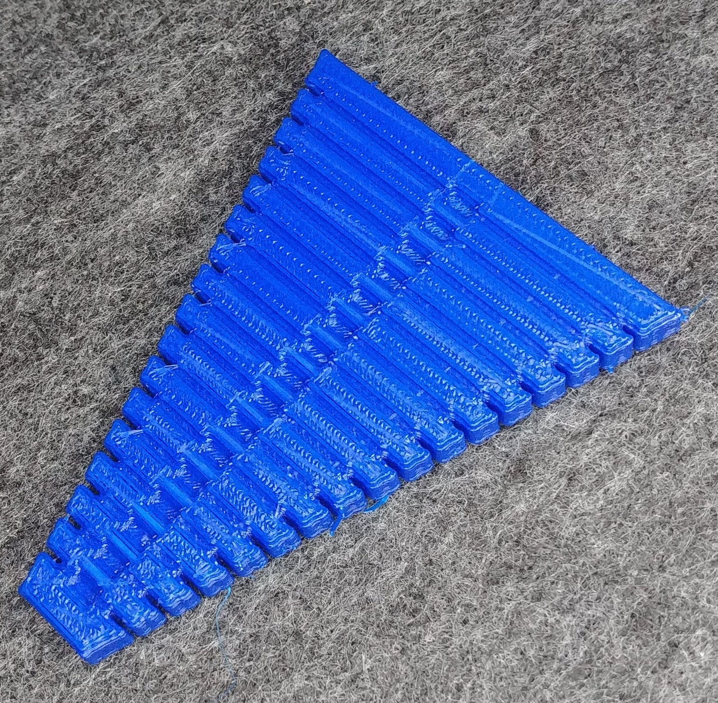 Leads forming tool