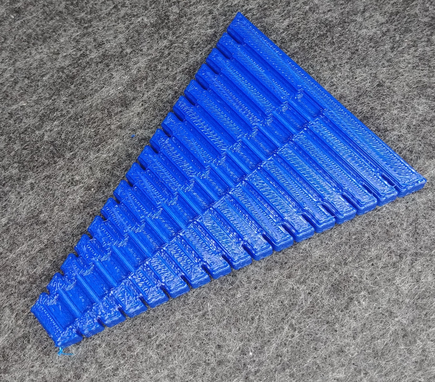 Leads forming tool